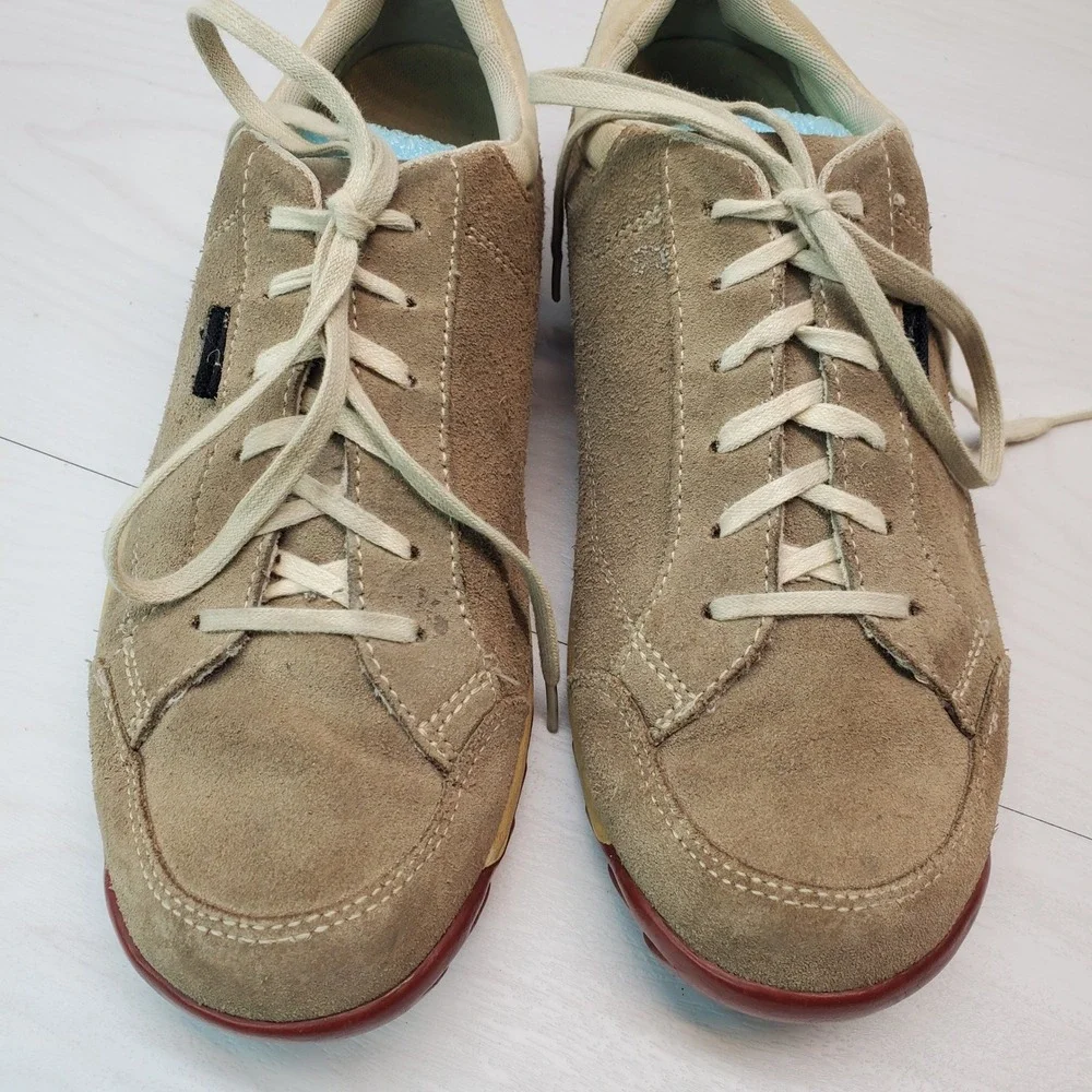 Simple Suede Lace Up Casual Sneakers Shoes Women's Size 9.5 Tan Comfort